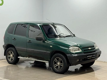 Chevrolet Niva, 2004г, полный привод, механика