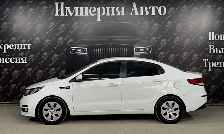 Kia Rio, 2015г, передний привод, автомат