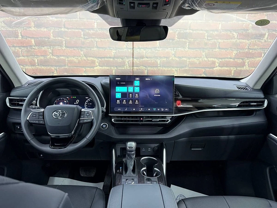 Toyota Highlander, 2025г., полный привод, автомат