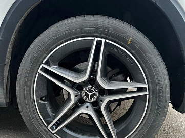 Mercedes-Benz GLB, 2020г, передний привод, робот