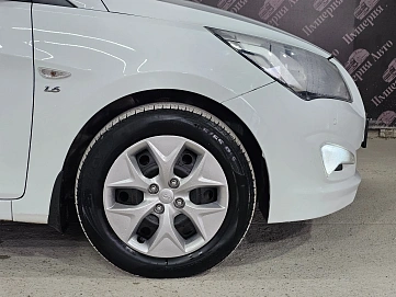 Hyundai Solaris, 2015г, передний привод, автомат