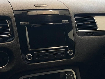Volkswagen Touareg, 2011г, полный привод, автомат