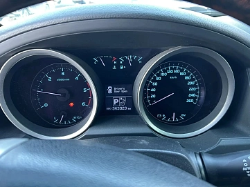 Toyota Land Cruiser, 2010г, полный привод, автомат