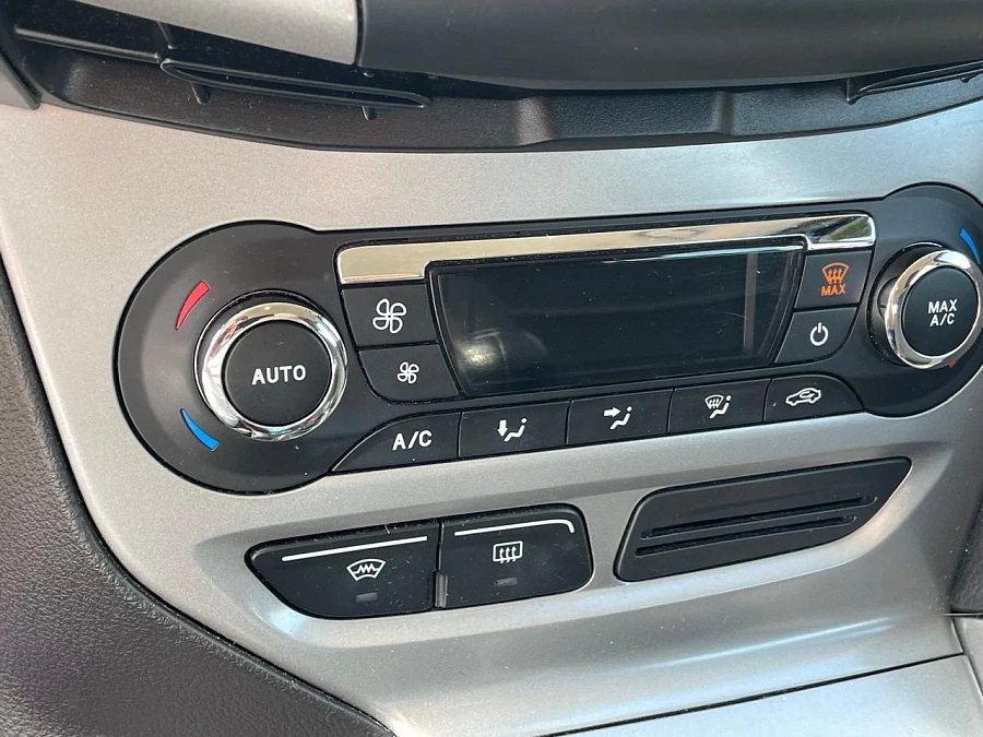Ford Focus, 2014г., передний привод, механика