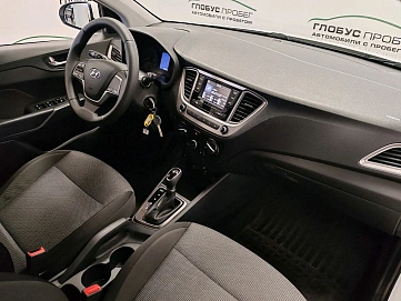 Hyundai Solaris, 2021г, передний привод, автомат