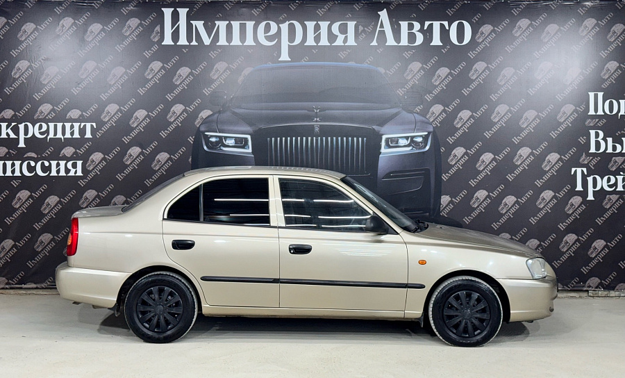 Hyundai Accent, 2003г., передний привод, автомат
