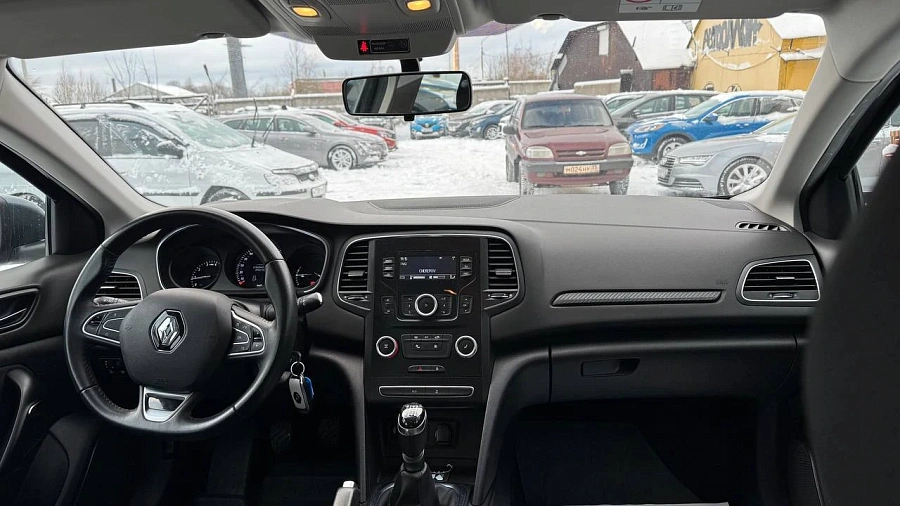 Renault Megane, 2019г., передний привод, робот