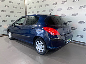 Peugeot , 2010г., передний привод, механика