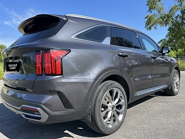 Kia Sorento, 2020г, передний привод, робот