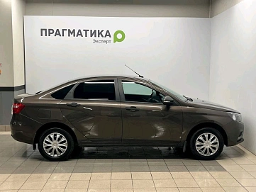 Lada (ВАЗ) Vesta, 2021г, передний привод, механика