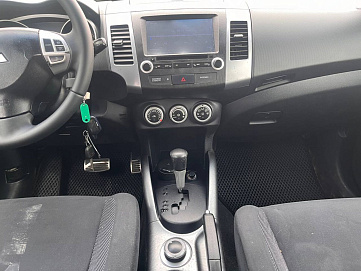 Mitsubishi Outlander, 2008г, передний привод, автомат