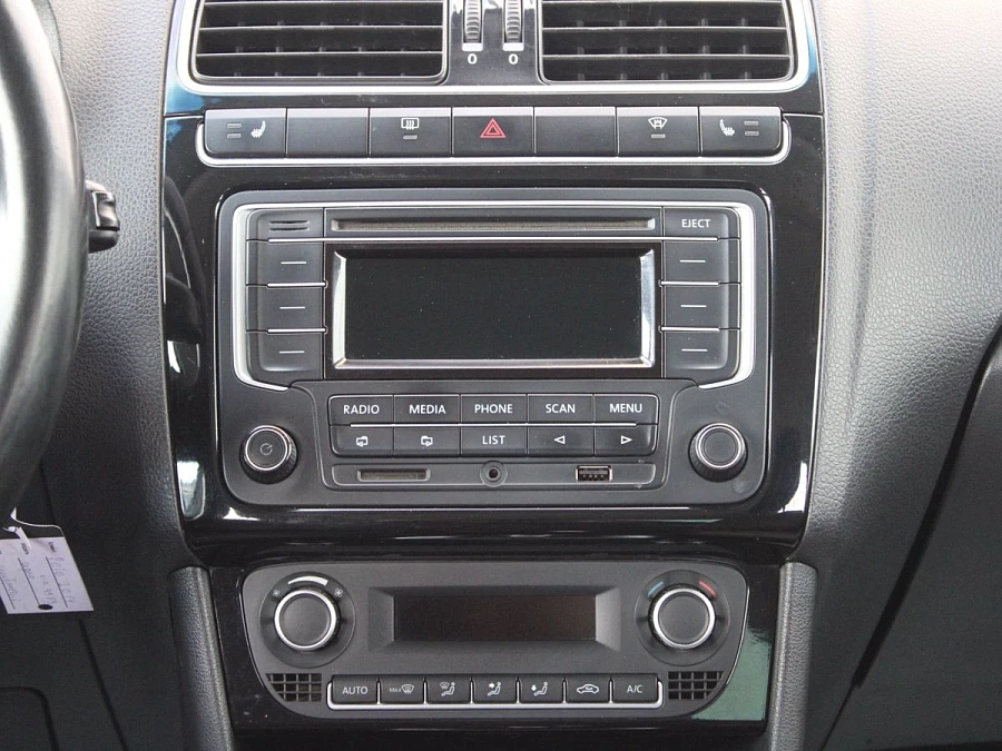 Volkswagen Polo, 2014г., передний привод, автомат