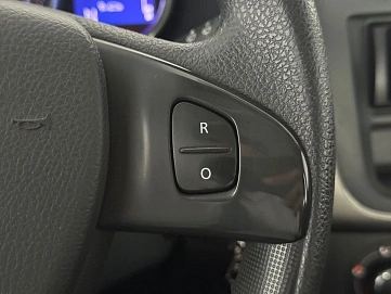 Renault Sandero, 2015г, передний привод, автомат