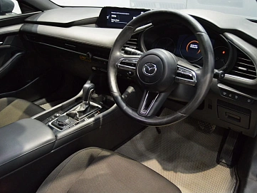 Mazda 3, 2019г, передний привод, автомат