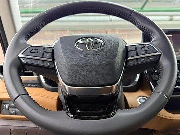 Toyota Highlander, 2025г, полный привод, автомат
