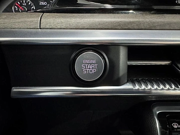 Kia K5, 2020г, передний привод, автомат