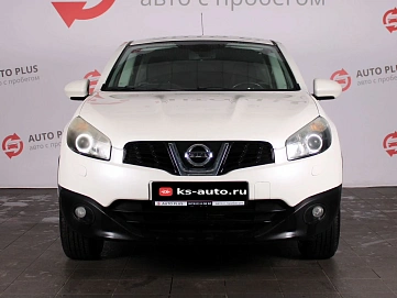 Nissan Qashqai, 2013г., передний привод, вариатор