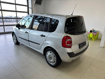 Renault Modus, 2008г, передний привод, робот