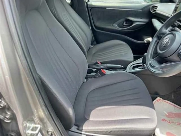 Toyota Yaris, 2022г, полный привод, вариатор