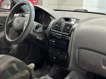 Hyundai Accent, 2008г, передний привод, механика