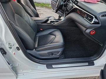 Toyota Camry, 2018г, передний привод, автомат