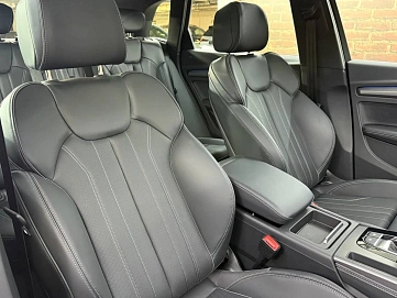 Audi , 2025г., полный привод, робот