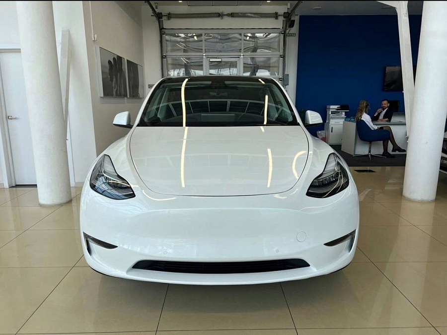 Tesla Model Y, 2021г., полный привод, автомат