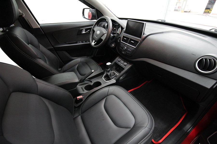 FAW Besturn X40, 2021г., передний привод, механика
