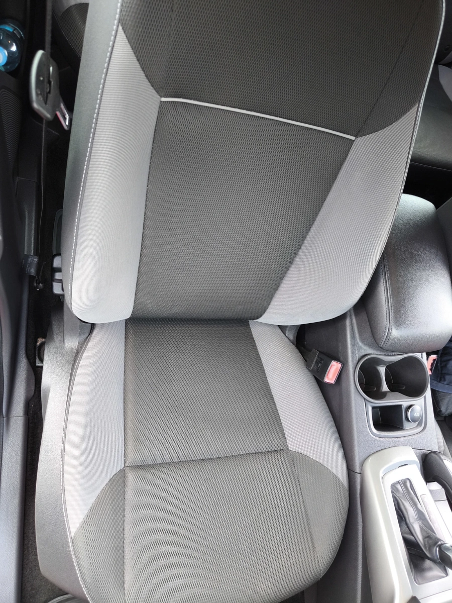 Ford Focus, 2012г., передний привод, робот