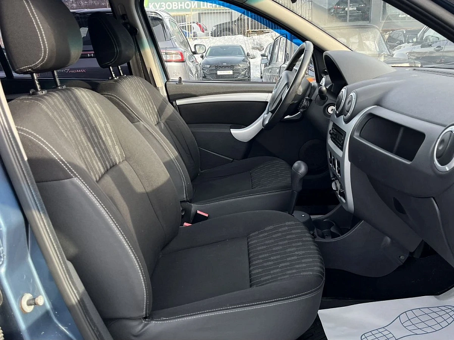 Renault Sandero, 2011г., передний привод, автомат