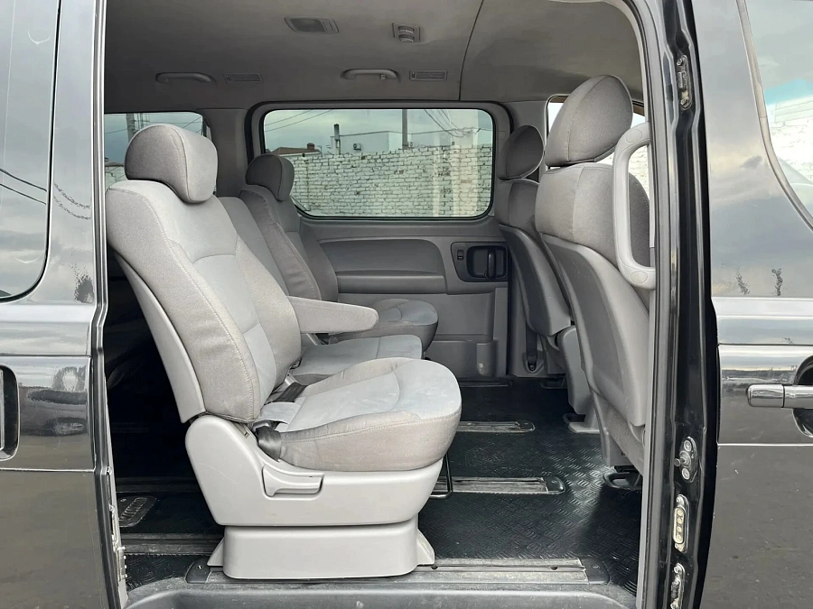 Hyundai Grand Starex, 2008г., задний привод, автомат