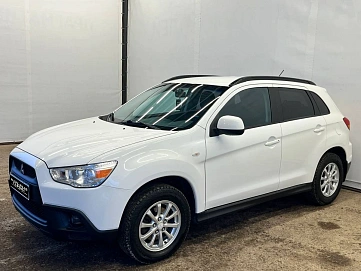 Mitsubishi ASX, 2012г, передний привод, вариатор