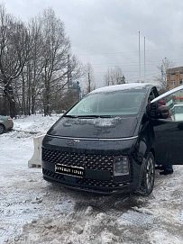 Hyundai Staria, 2021г, передний привод, автомат