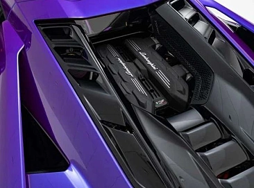Lamborghini Revuelto, 2024г, полный привод, робот