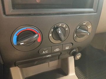 Kia Rio, 2003г, передний привод, механика