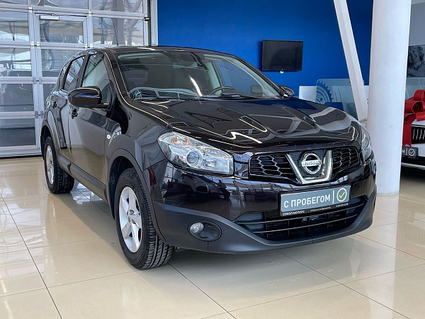 Nissan Qashqai, 2013г., передний привод, вариатор