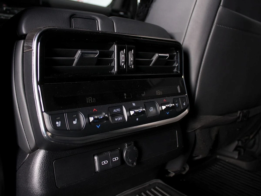 Toyota Land Cruiser, 2021г., полный привод, автомат