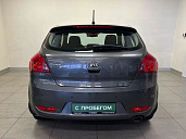 Kia , 2011г., передний привод, механика