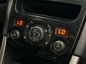 Peugeot 308, 2011г, передний привод, автомат