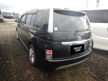 Toyota ISis, 2014г, передний привод, вариатор