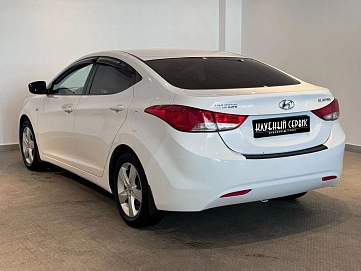 Hyundai Elantra, 2013г, передний привод, механика