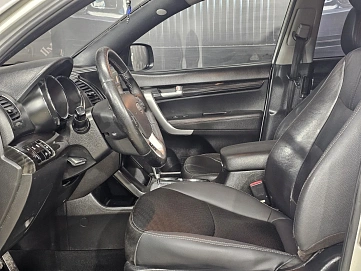 Kia Sorento, 2011г, полный привод, автомат