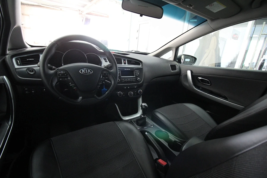 Kia Ceed, 2012г., передний привод, механика