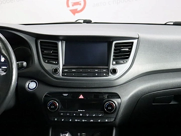 Hyundai Tucson, 2015г, полный привод, робот