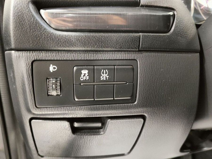Mazda , 2013г., передний привод, автомат