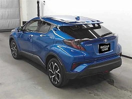 Toyota C-HR, 2017г, полный привод, вариатор