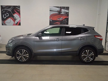 Nissan Qashqai, 2018г, передний привод, вариатор