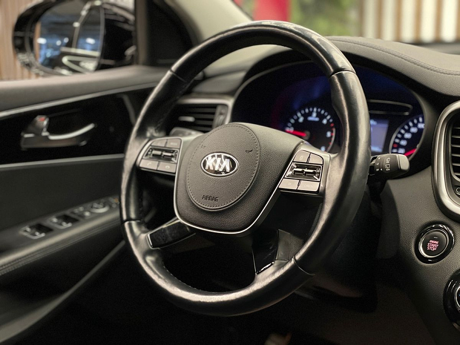 Kia , 2019г., полный привод, автомат