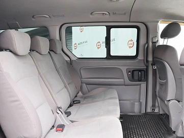 Hyundai , 2011г., задний привод, автомат