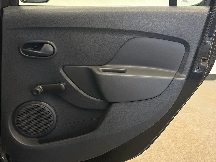 Renault Sandero, 2017г., передний привод, автомат